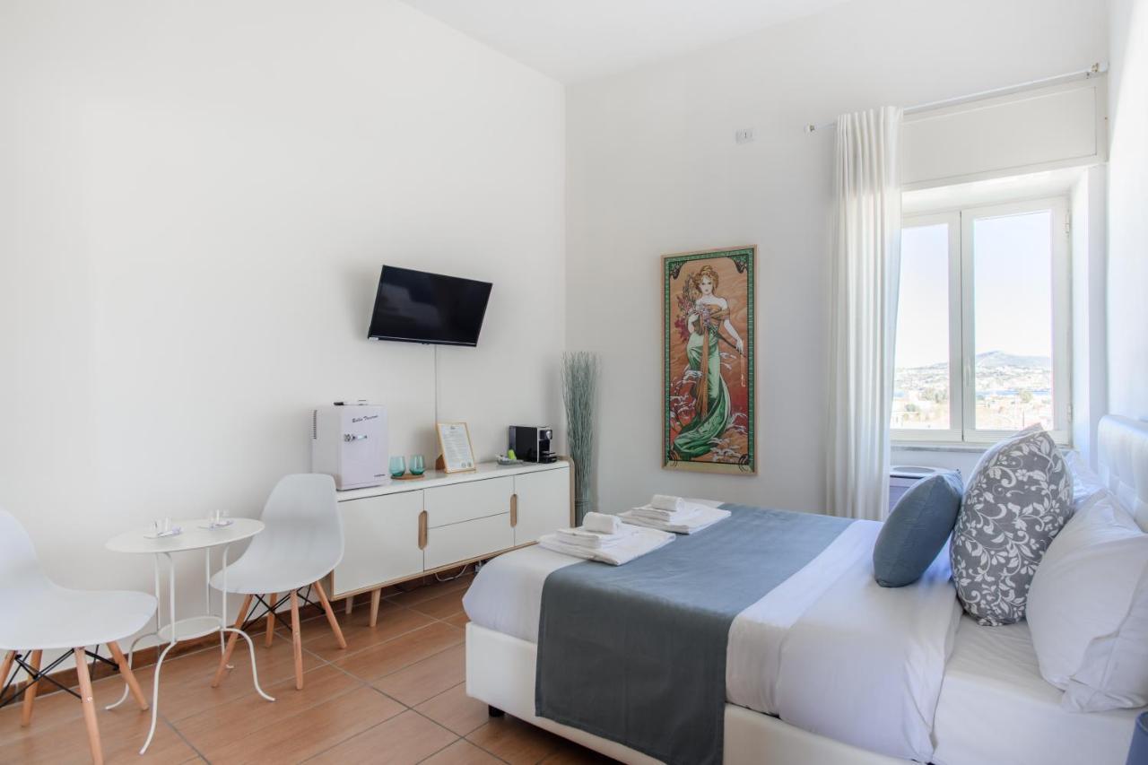 Naro Suites And Rooms Баколи Екстериор снимка